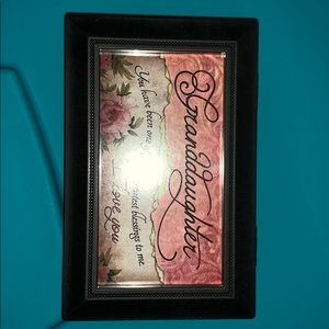 Music jewelry box with replaceable picture